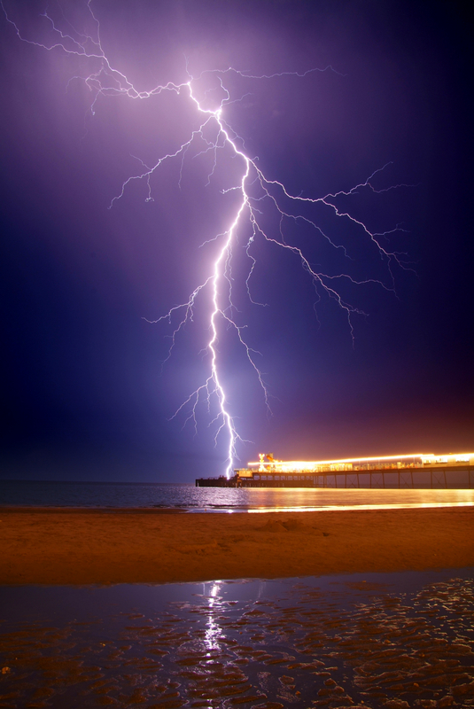 588 Lightning, Sandown Pier - Sandown, Shanklin, Luccombe and Wroxall