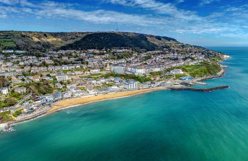 z3770 Picturesque Ventnor on a fine Spring Day - Ventnor to St Catherine's inc Bonchurch, Whitwell & the Undercliff