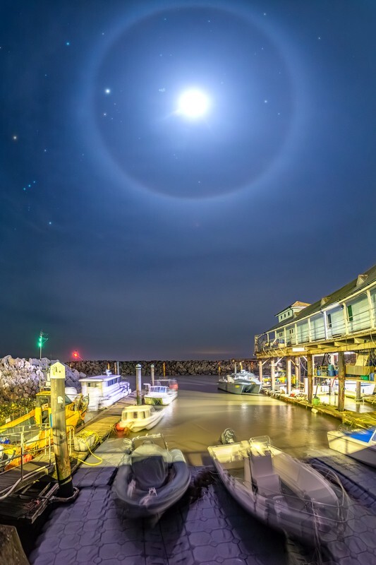 z4349 Moon Halo over Ventnor Harbour - Ventnor to St Catherine's inc Bonchurch, Whitwell & the Undercliff