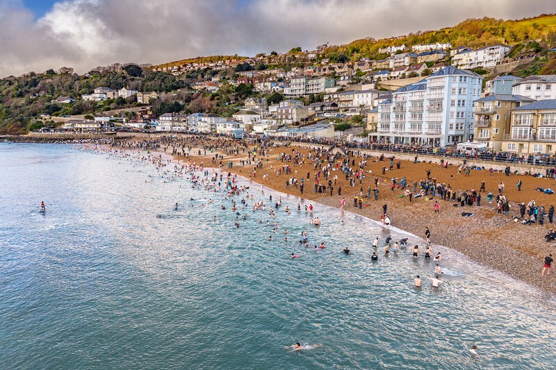 z4334 Boxing Day Swim Beach View - Ventnor to St Catherine's inc Bonchurch, Whitwell & the Undercliff