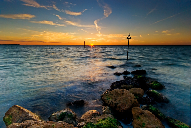z1112 Gurnard Sunset - Yarmouth to West Cowes inc Newtown