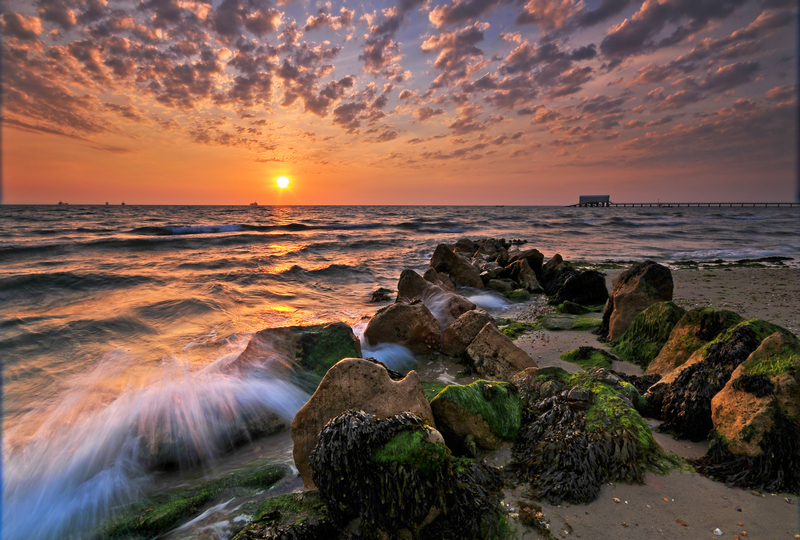 z1342 Sunrise, Bembridge Beach - Seaview to Bembridge, Whitecliff Bay and Brading