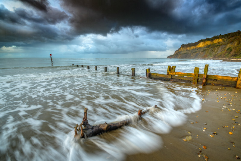 z3545 Stormy Skies, Shanklin Beach - Sandown, Shanklin, Luccombe and Wroxall