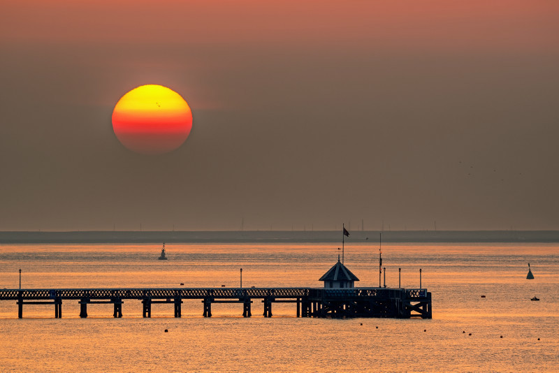 z3035 Yarmouth Pier Sunset - Yarmouth to West Cowes inc Newtown