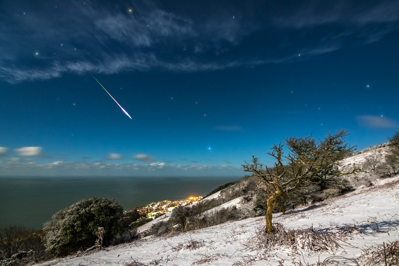 z2992 Falling Meteor over Ventnor - Ventnor to St Catherine's inc Bonchurch, Whitwell & the Undercliff