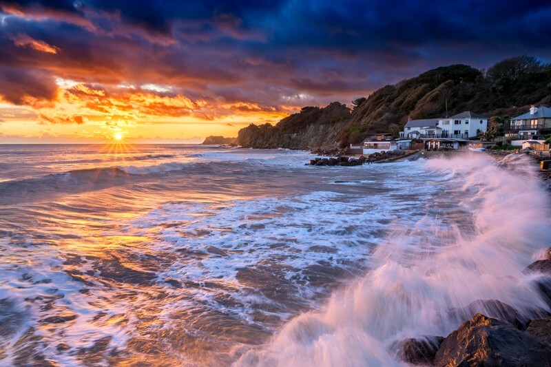 z4428 Sunset Swells Steephill Cove - Latest images