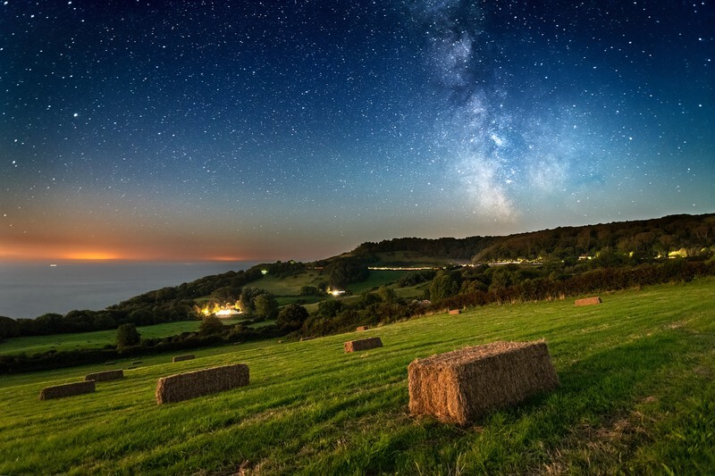 z4209 Bales under the Midnight Sky, Luccombe - Sandown, Shanklin, Luccombe and Wroxall