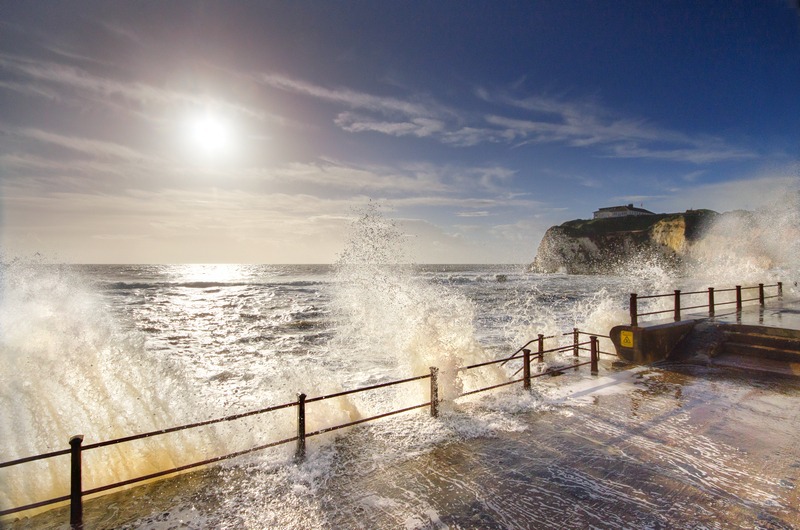 z2316 Winter Splash, Freshwater Bay - Freshwater Bay to Colwell Bay inc the Needles