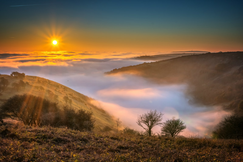 z3334 Evening Mist, Ventnor Down - Ventnor to St Catherine's inc Bonchurch, Whitwell & the Undercliff