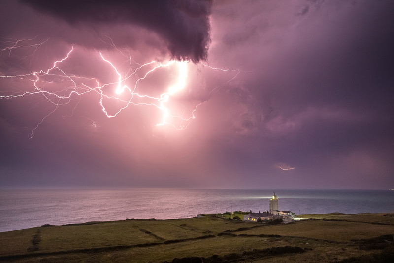 z3088 Lightning over St Catherines Lighthouse - The