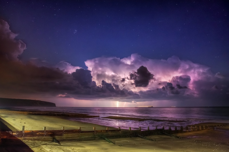 z2559 Distant Storm, Sandown Bay - The