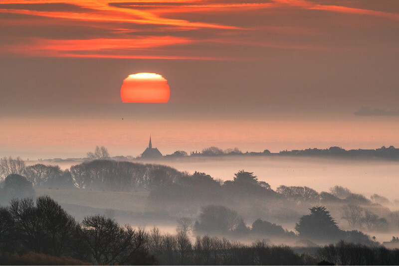 z3569 Sunrise over Sandown Bay - Sandown, Shanklin, Luccombe and Wroxall