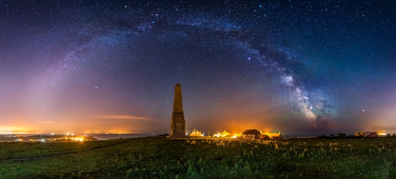 z2740p Yarborough Monument under the Stars, Culver Down - Sandown, Shanklin, Luccombe and Wroxall
