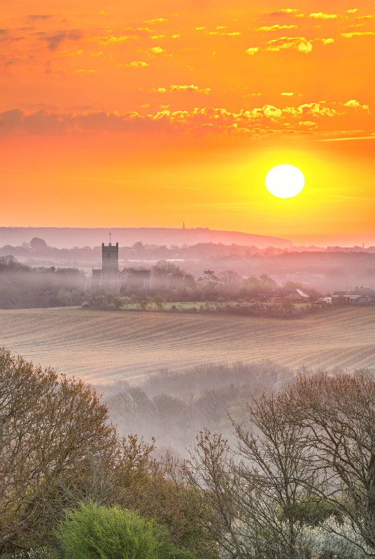 z3199 Misty Sunrise over Godshill - The Inner Island inc Newport & Godshill