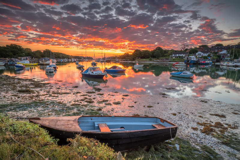 z3071 Summer Sunrise, Wootton Creek - East Cowes to Ryde inc Haventstreet, Ashey, Wooton & Binstead