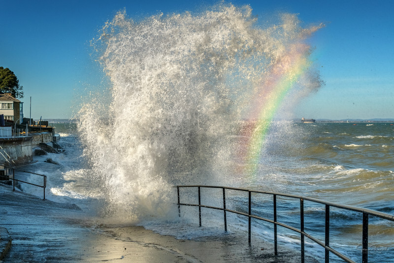 z3509 Rainbow Wave, Seaview - Seaview to Bembridge, Whitecliff Bay and Brading