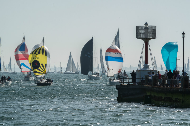 z3438 Round the Island Race, Cowes and Gurnard - Yarmouth to West Cowes inc Newtown