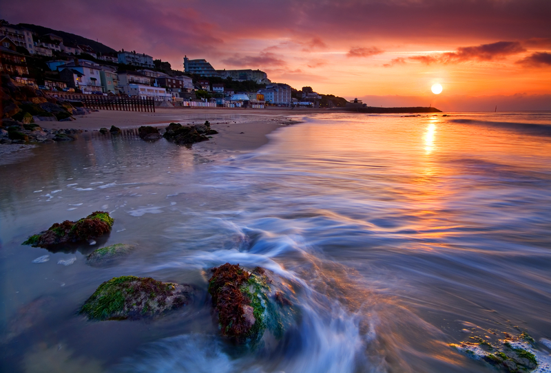 z1133 Ventnor Bay at Sunrise - Ventnor to St Catherine's inc Bonchurch, Whitwell & the Undercliff
