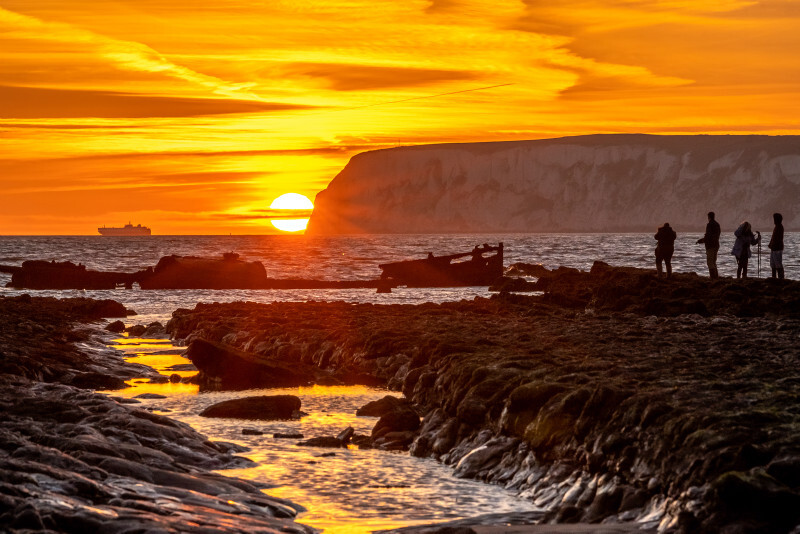 z3606 Shipwreck Sunset, Compton Bay - Blackgang to Compton inc Brighstone, Shorwell & West Wight