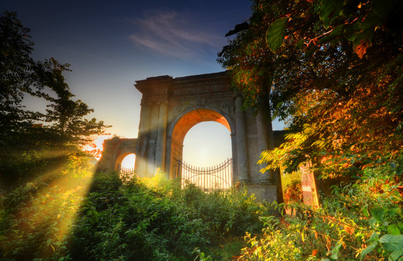 z2266 Early Morning Light, Freemantle Gate - The Inner Island inc Newport & Godshill
