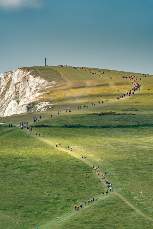 z3421 Walk the Wight, Tennyson Down - Freshwater Bay to Colwell Bay inc the Needles