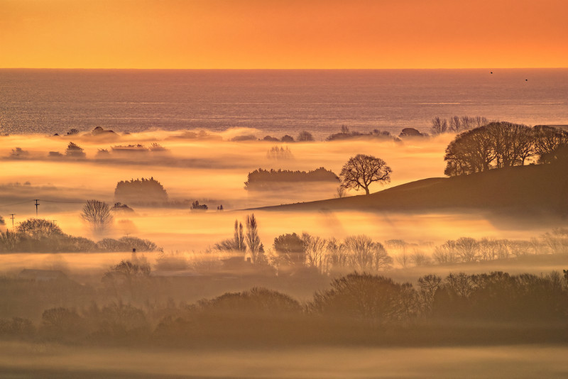 z3331 Misty Light over Alverstone - Sandown, Shanklin, Luccombe and Wroxall