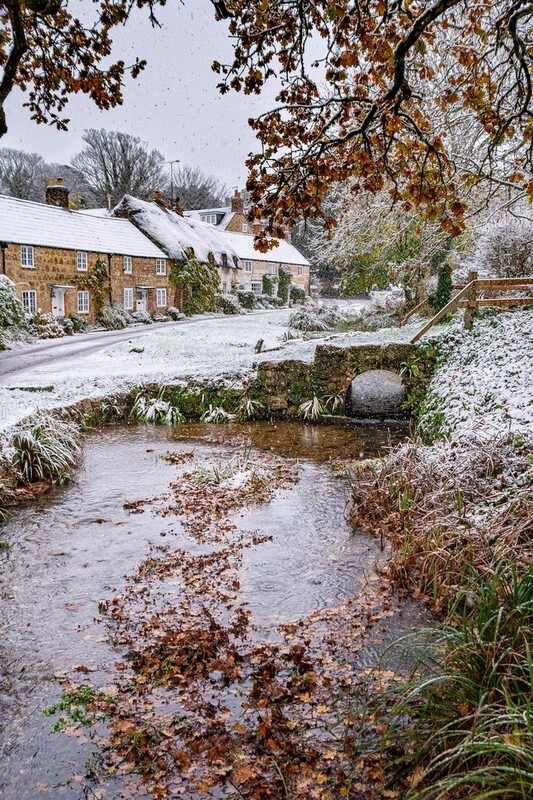z4331 Winkle Street in the Snow - The Inner Island inc Newport & Godshill