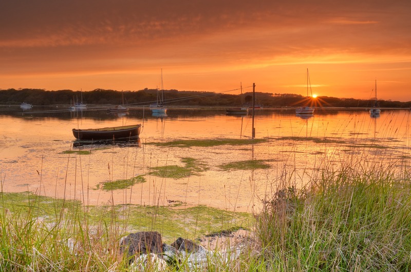 z2384 Newtown Creek at Sunset - Yarmouth to West Cowes inc Newtown