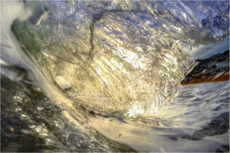 w039 Glass Wave, Ventnor Beach - The