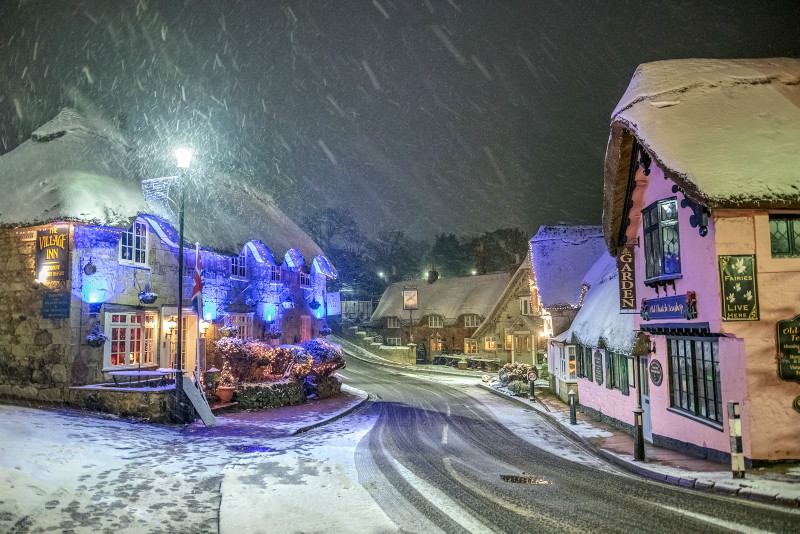 z3181 Snowstorm over Shanklin Old Village - Sandown, Shanklin, Luccombe and Wroxall
