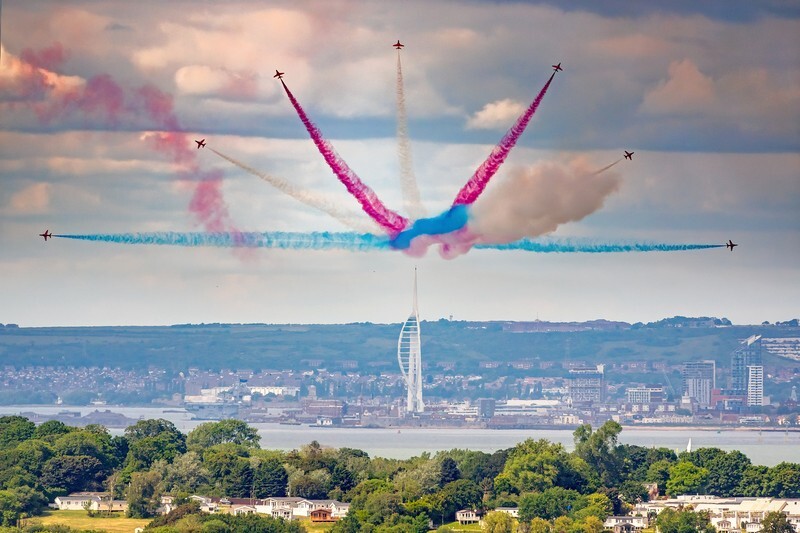 z4294 Red Arrows over the Solent - East Cowes to Ryde inc Haventstreet, Ashey, Wooton & Binstead