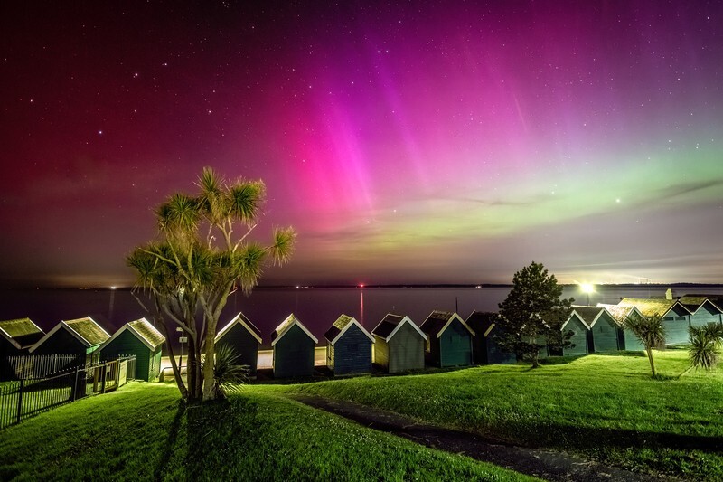 z4257 Northern Lights over Gurnard - Yarmouth to West Cowes inc Newtown
