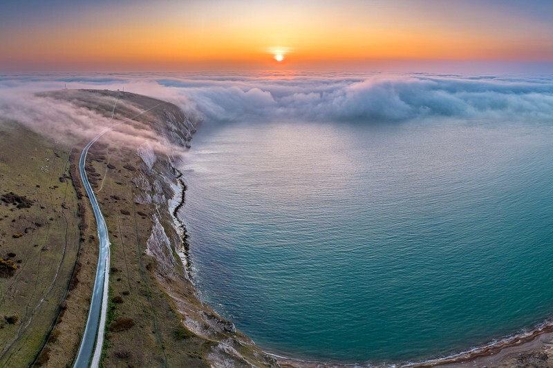 z4370 Rolling Fog at Sunset over Alum Bay - Freshwater Bay to Colwell Bay inc the Needles