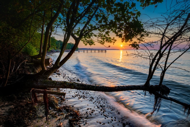z3913 Players Beach at Sunset Binstead - East Cowes to Ryde inc Haventstreet, Ashey, Wooton & Binstead