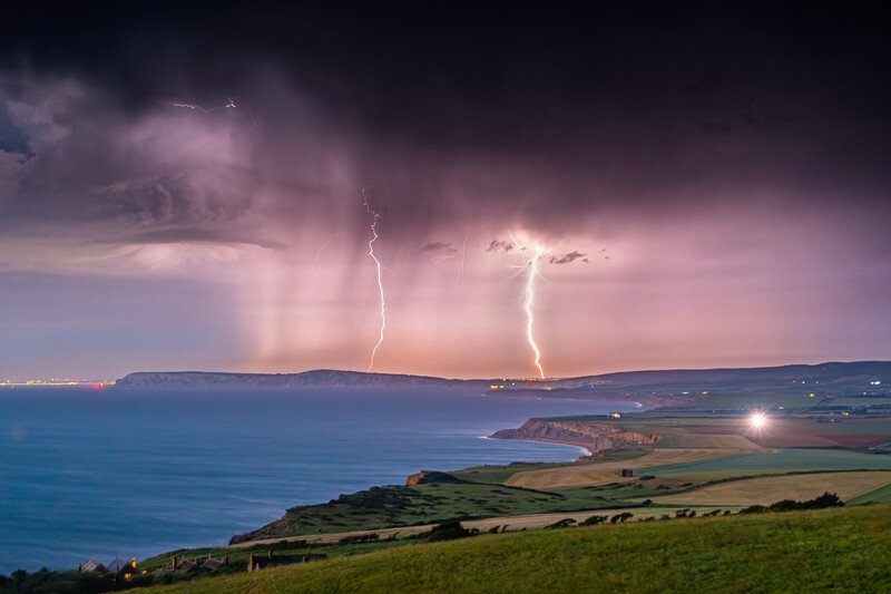 z4434 Summer Strikes overlooking West Wight - Latest images