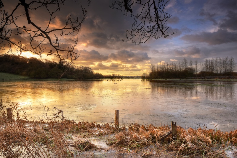 z2607 The Frozen Flood, Brading Marsh - Seaview to Bembridge, Whitecliff Bay and Brading
