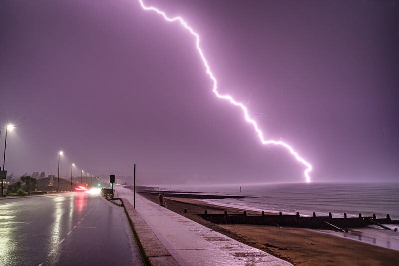 z4090 Close Strike over Sandown Bay - The