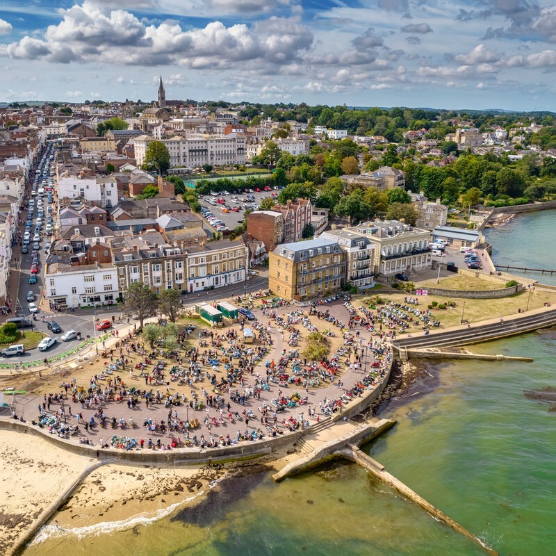 z4087 Scooter Rally, Ryde - East Cowes to Ryde inc Haventstreet, Ashey, Wooton & Binstead