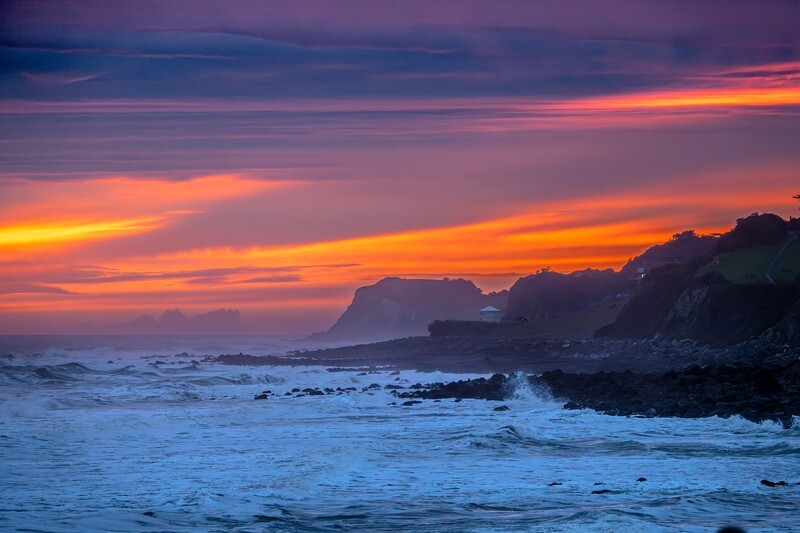 z4316 Dusk over Steephill Cove and beyond - Ventnor to St Catherine's inc Bonchurch, Whitwell & the Undercliff
