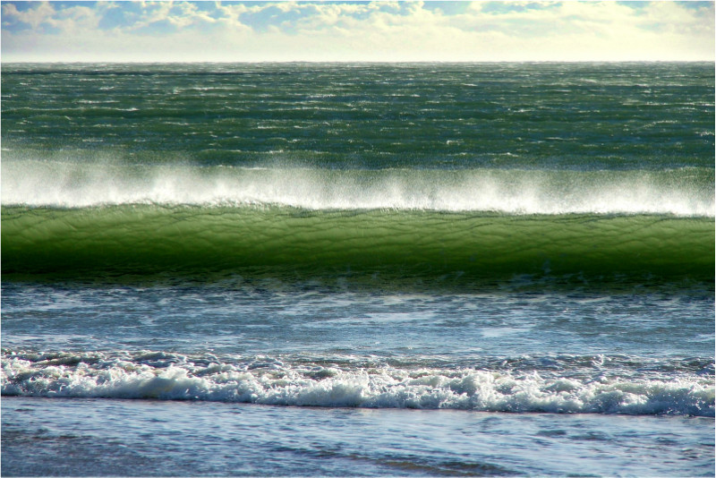 w001 Wind on Waves - The