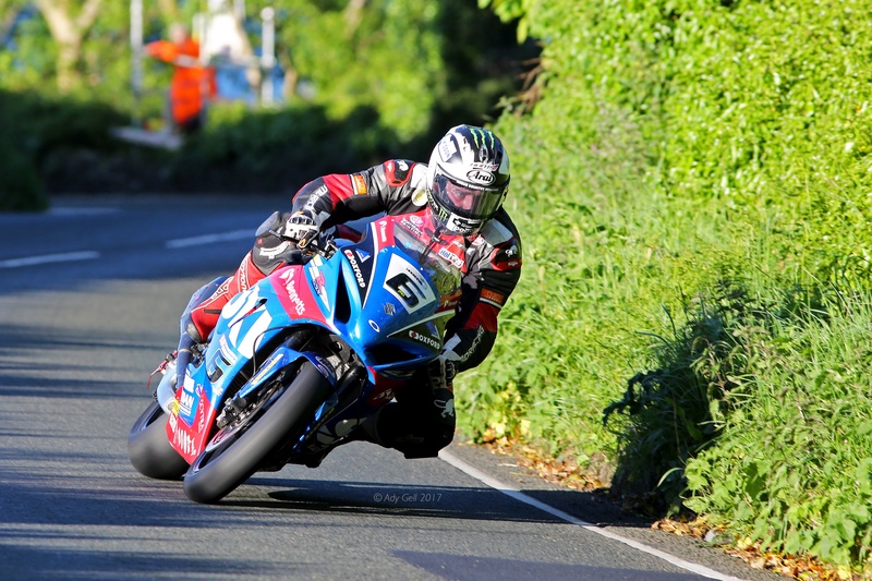 Long shadows - TT 2017