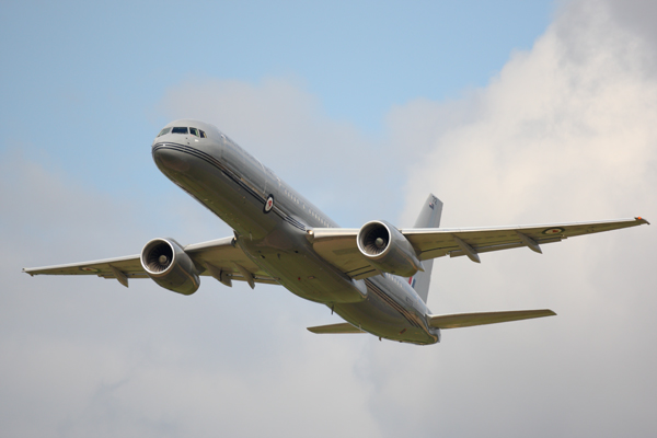 Boeing 757 - Aviation