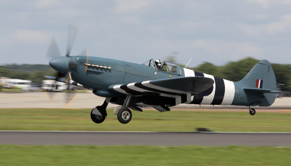 Spitfire XIX - Aviation