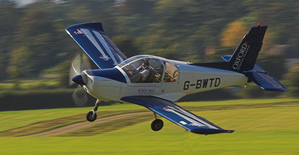 Zlin z242 - Aviation