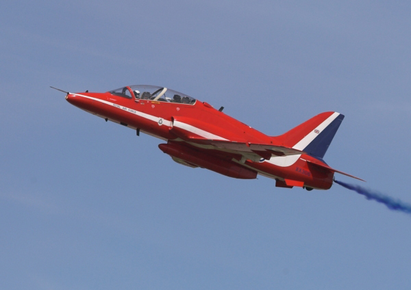 Red Arrows Hawk Trainer - Aviation