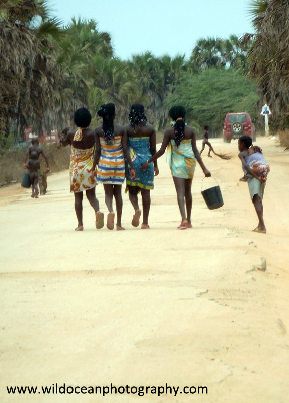 ANG014: On the road - Angola (W. Africa)