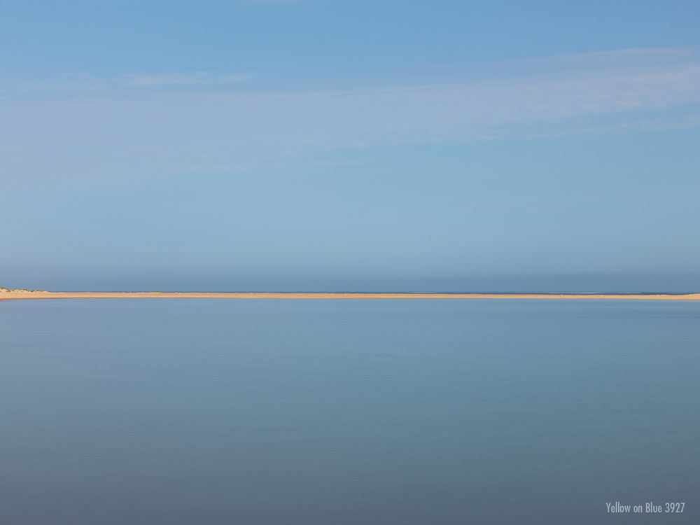 Yellow on Blue (3927) - Ever Changing Light