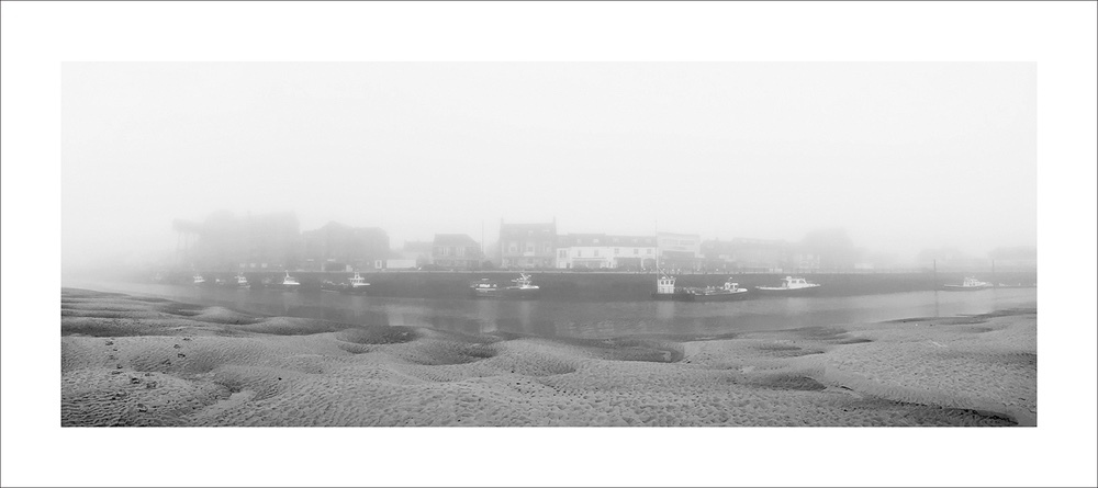 Sea Mist Wells Quayside - Pano - Mini