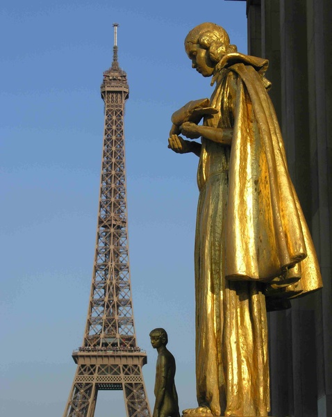  - Paris