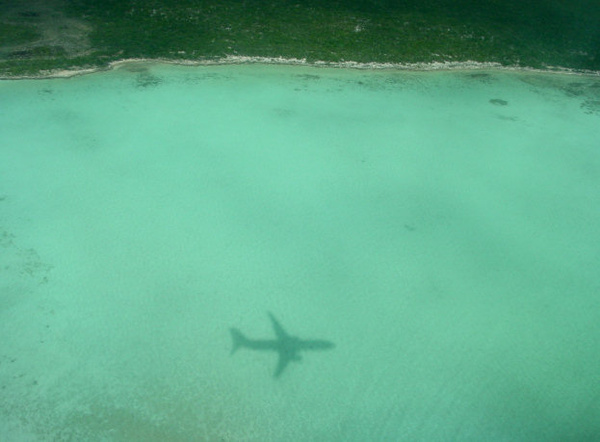 B757 over Turks & Caicos - Sky, Water, Land